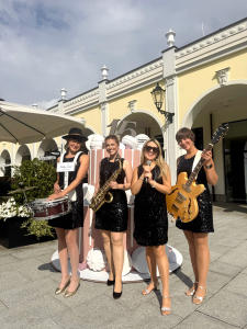 female band Lady-Taxi female band Lady Taxi mobile band